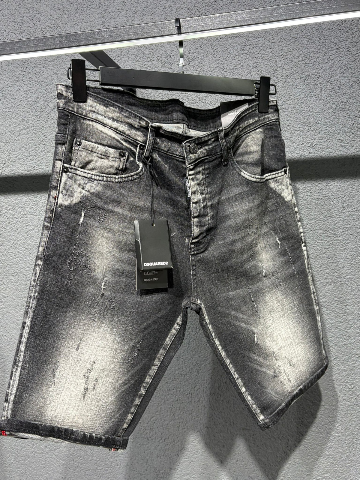 Dsquared2 763