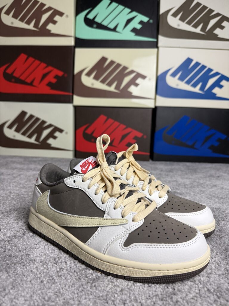 Jordan Travis Scott Light Mocha