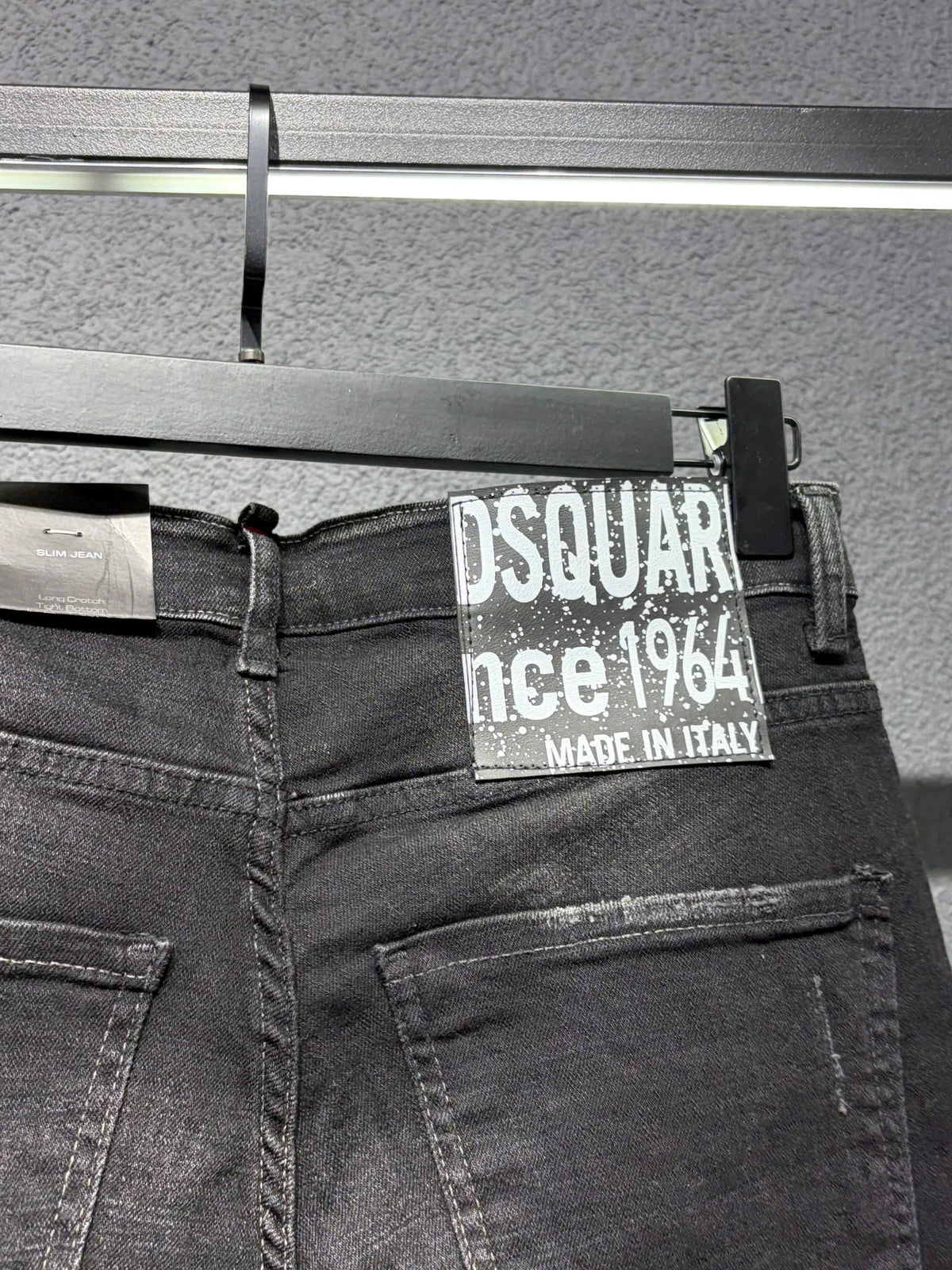 Dsquared2 763