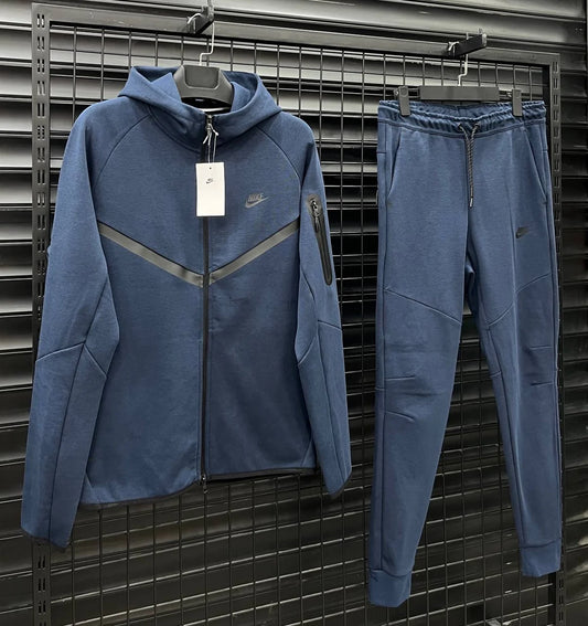 Nike Tech Fleece