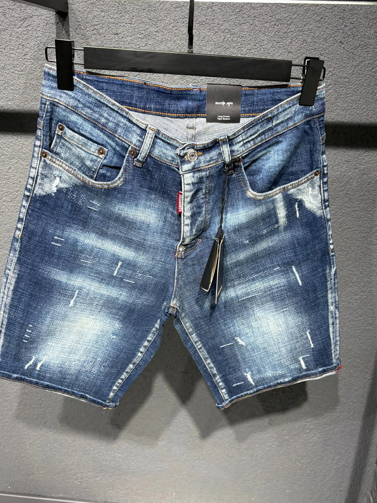 Dsquared2 811