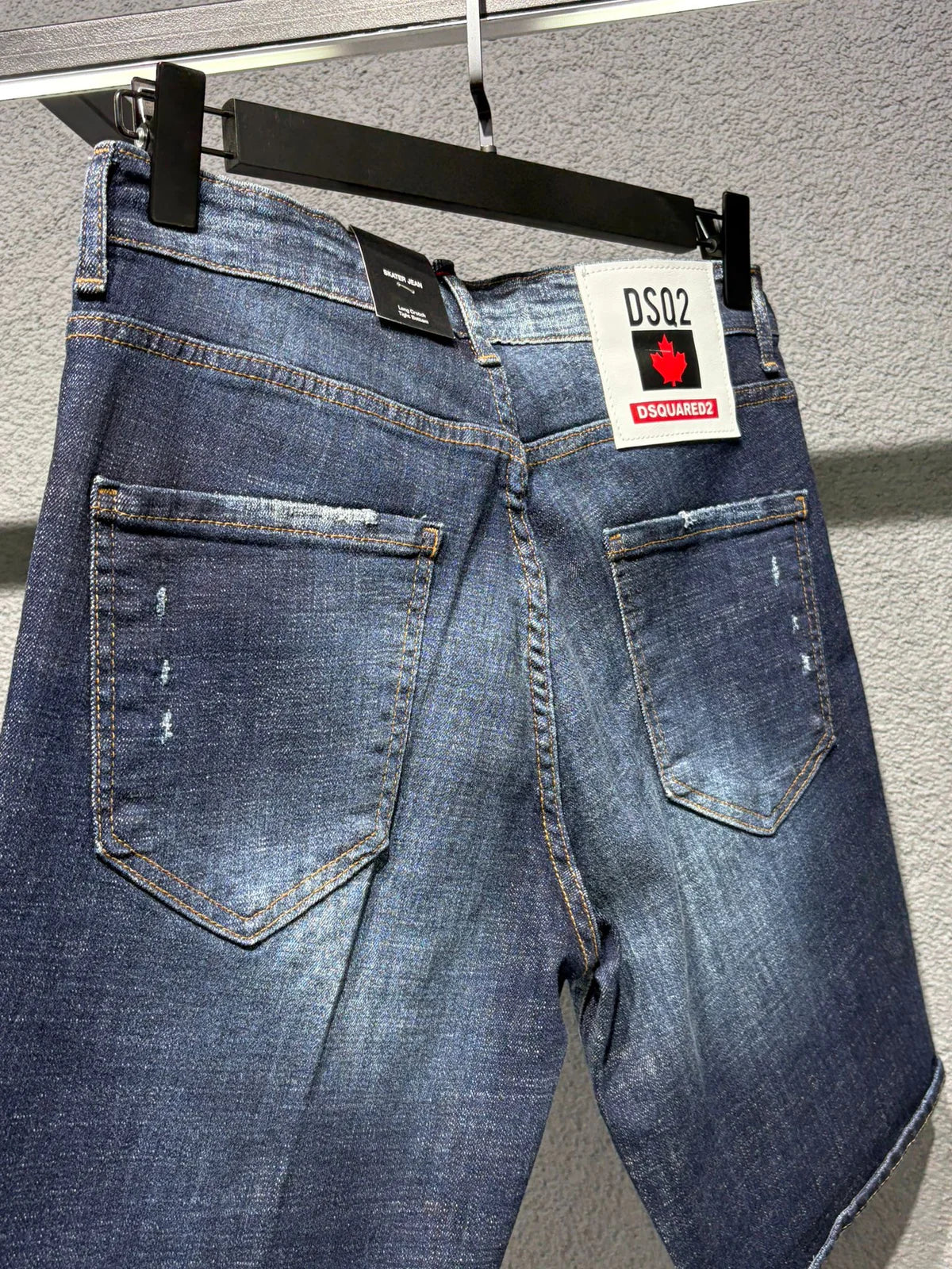 Dsquared2 811