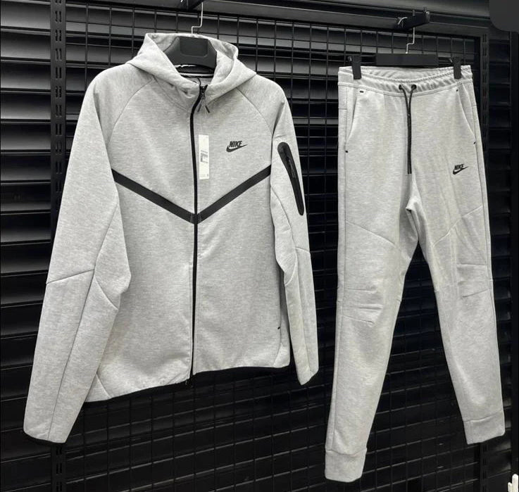 Nike Tech Fleece