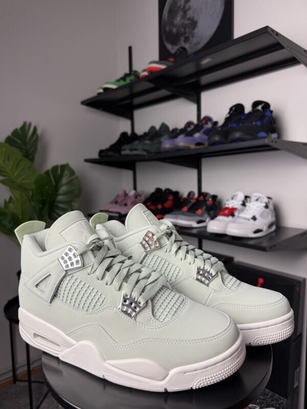 Air Jordan 4 Retro Green