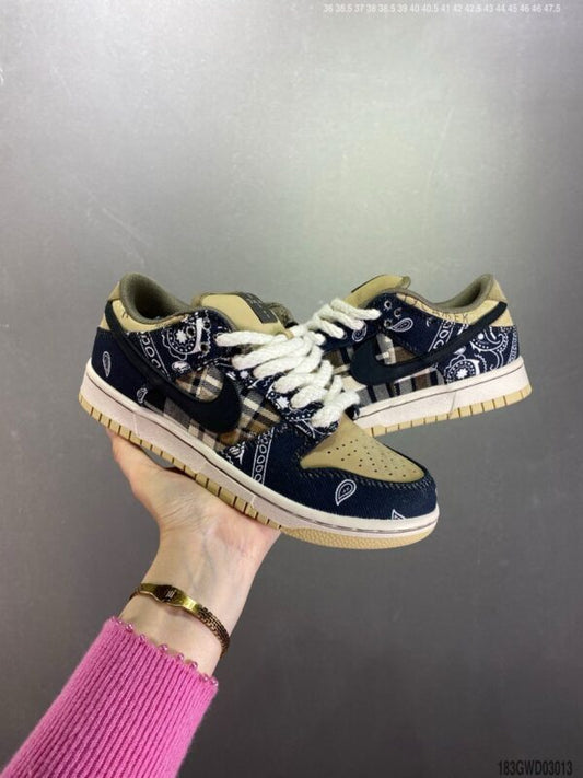 Nike x Travis Scott Dunk Low