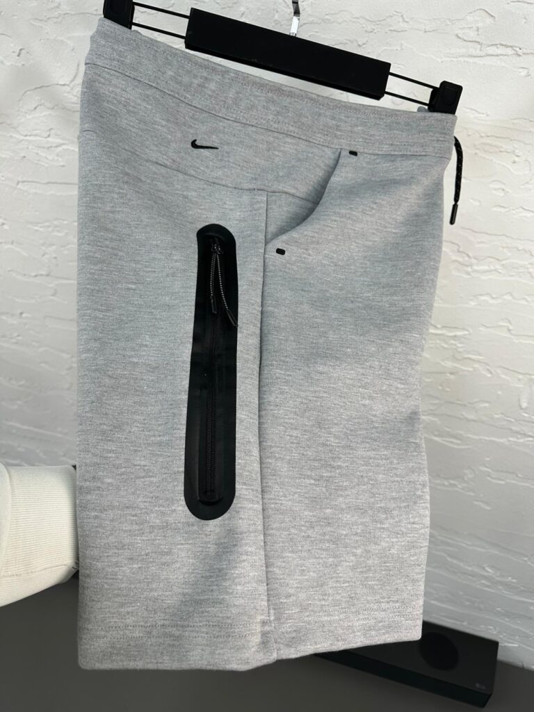 Nike Tech Fleece