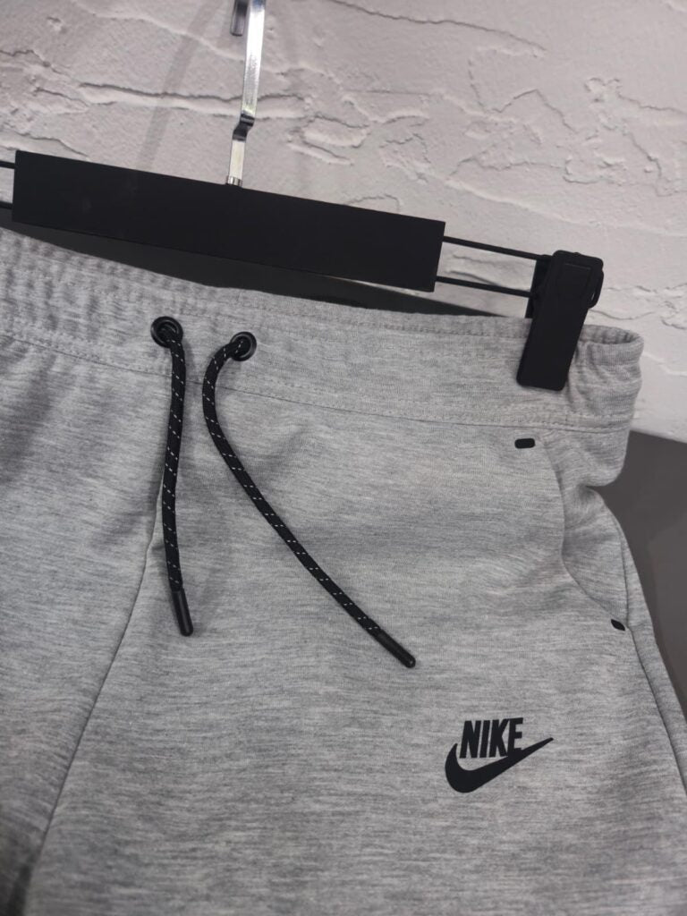 Nike Tech Fleece