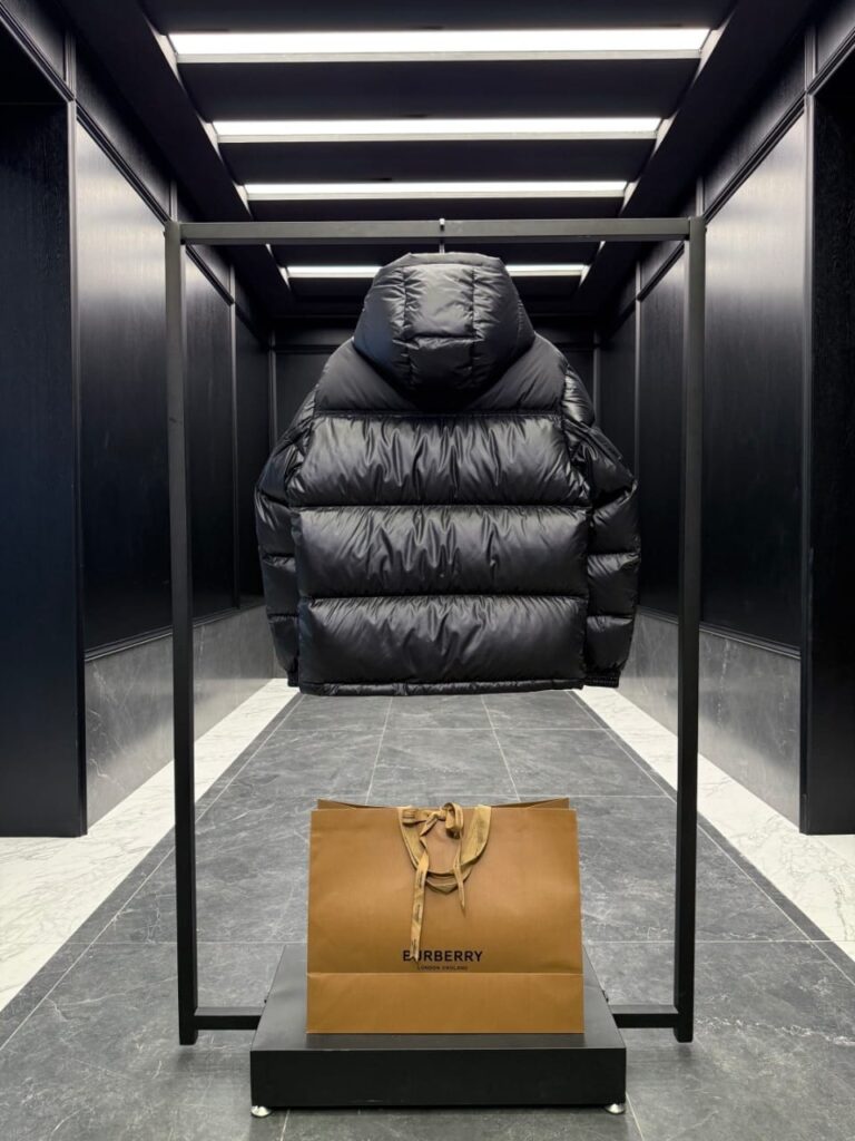 Burberry Halsby Puffer Down Jacket Black