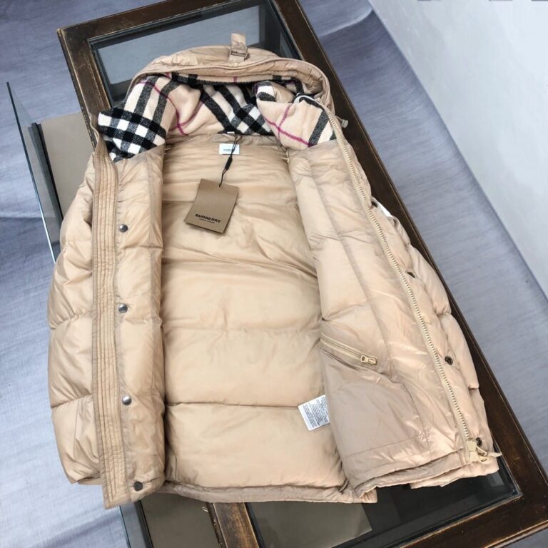 Burberry Puffer Jacket “Beige”