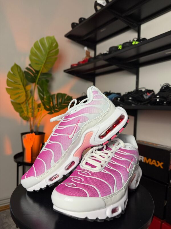 Nike Air Max Plus TN “Pink Fade”